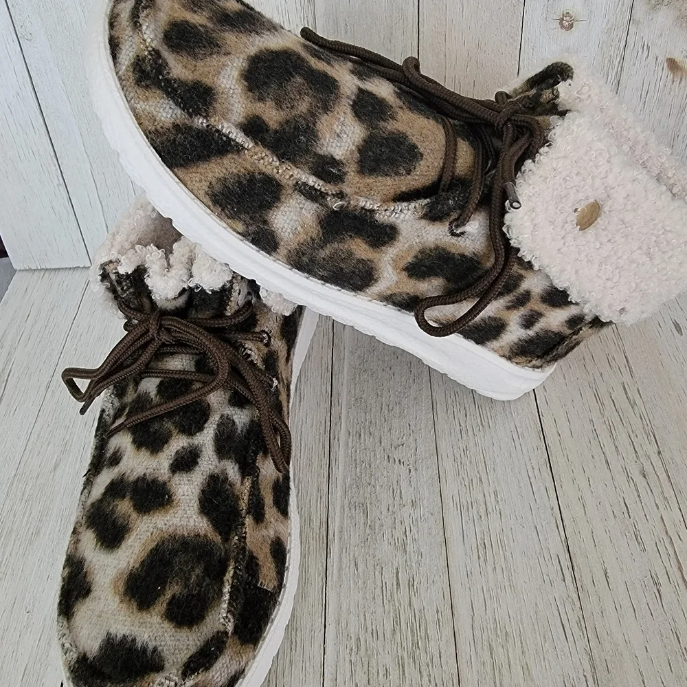 GYPSY JAZZ- ODION TAUPE LEOPARD HIGH TOP SNEAKERS - Picture 5 of 8